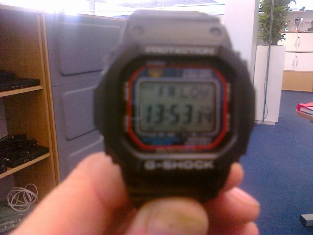 g shock lcd problem